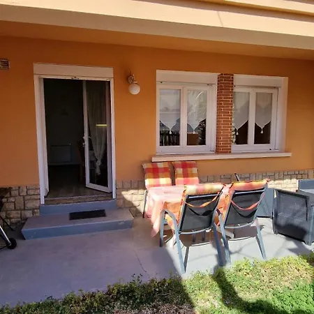Apartment Jolie Avec Terrasse De Plain Pied 100 De La Mer, 2 Chambres, 2 Salle De Bain Et Cuisine Portiragnes