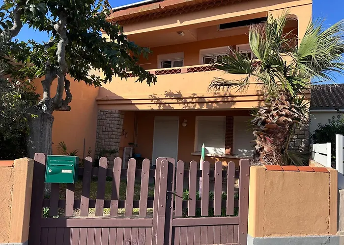 Frisch Renovierte Klimatisierte - Nur 100 M Vom Entfernt Διαμέρισμα